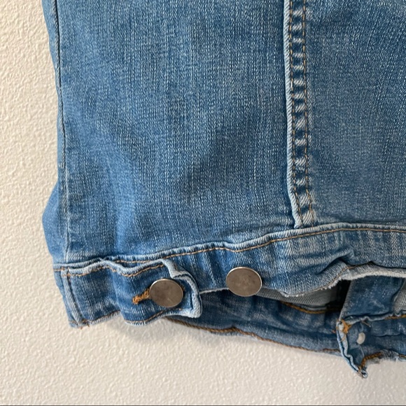 Free People X M2F Coastal Cowgirl Denim Sleeveless Trucket Jacket Frayed -Small - Picture 9 of 12